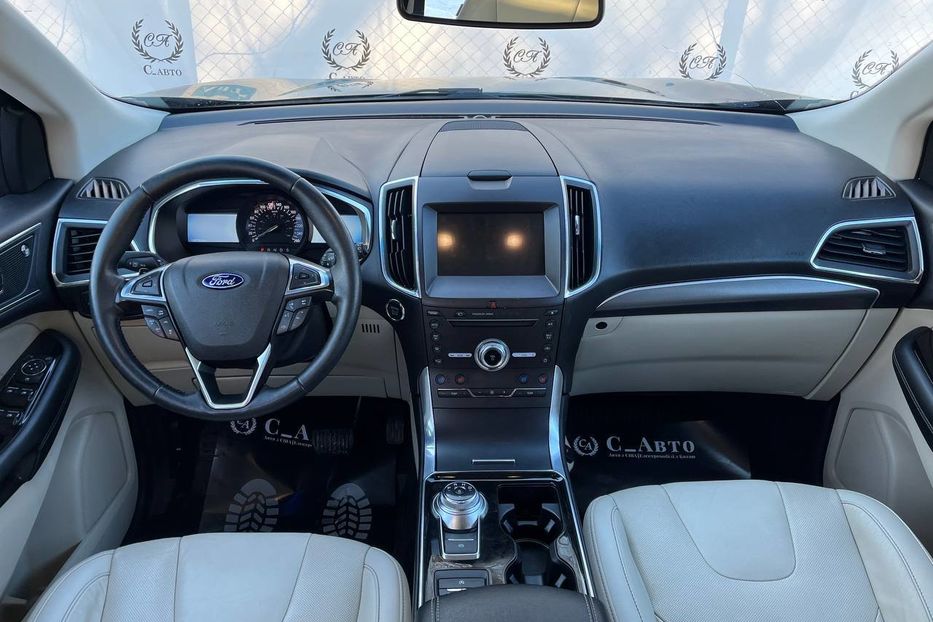 Продам Ford Edge Titanium 2019 года в Черновцах