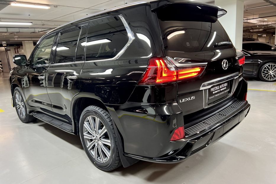 Продам Lexus LX 570 2016 года в Киеве