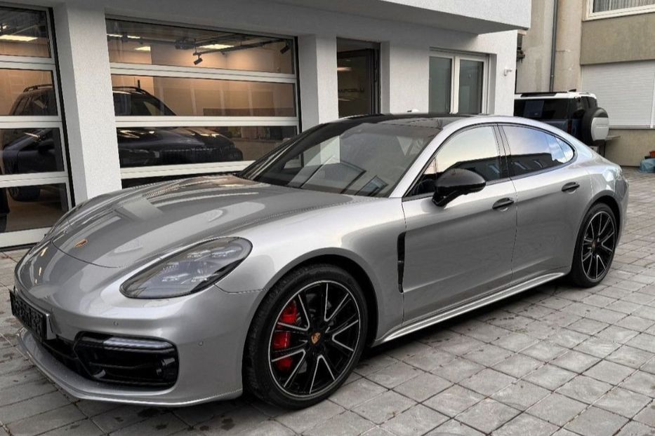 Продам Porsche Panamera Turbo full version  2019 года в Киеве