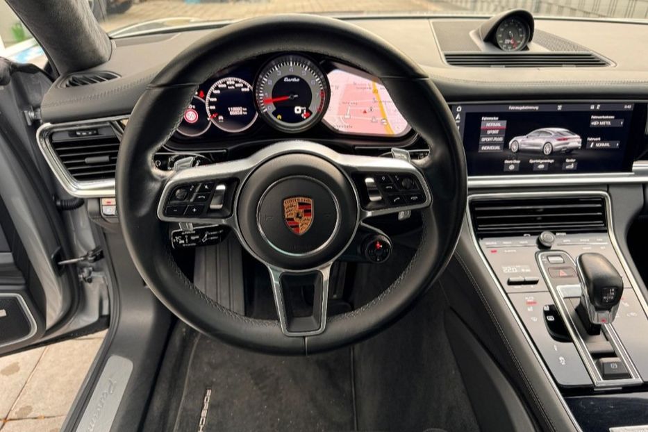 Продам Porsche Panamera Turbo full version  2019 года в Киеве