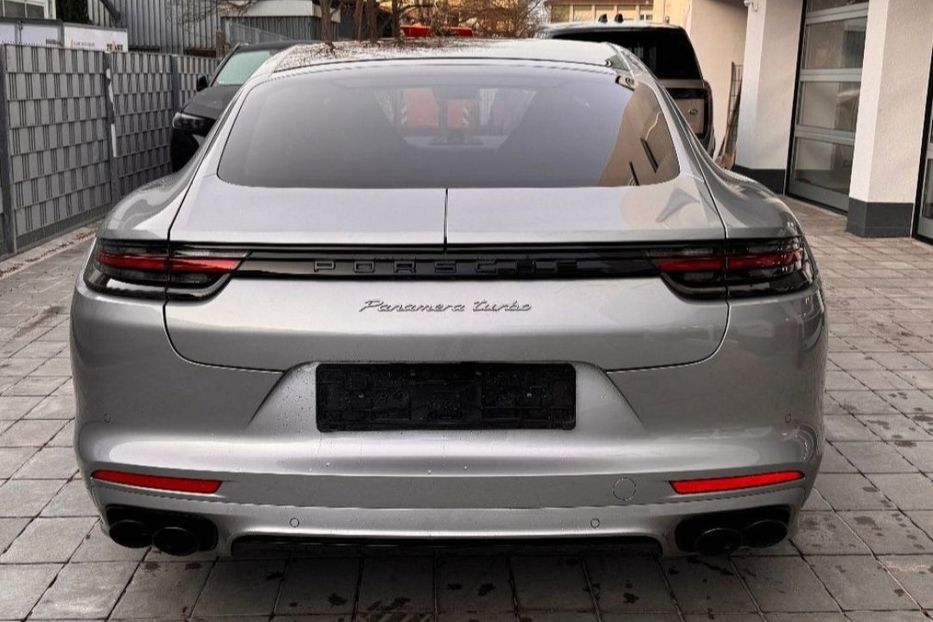 Продам Porsche Panamera Turbo full version  2019 года в Киеве