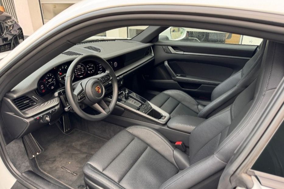 Продам Porsche 911 992 Carrera Coupe Ablage-Paket 2022 года в Киеве