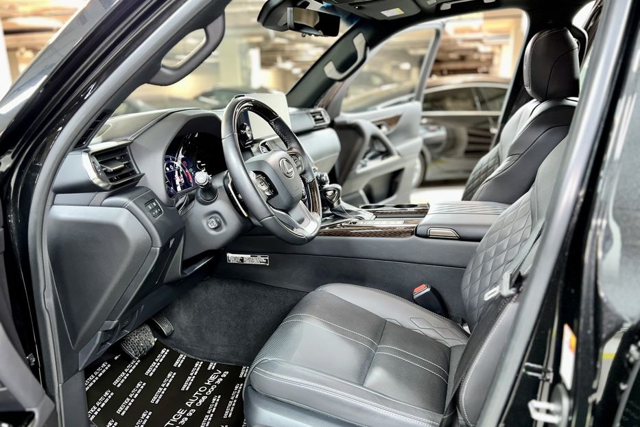 Продам Lexus LX 570 600 2023 года в Киеве