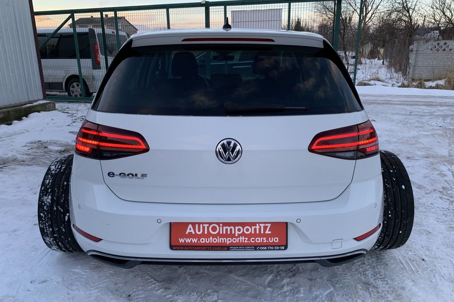 Продам Volkswagen e-Golf Безключовий,Full Led перед зад 2020 года в Львове