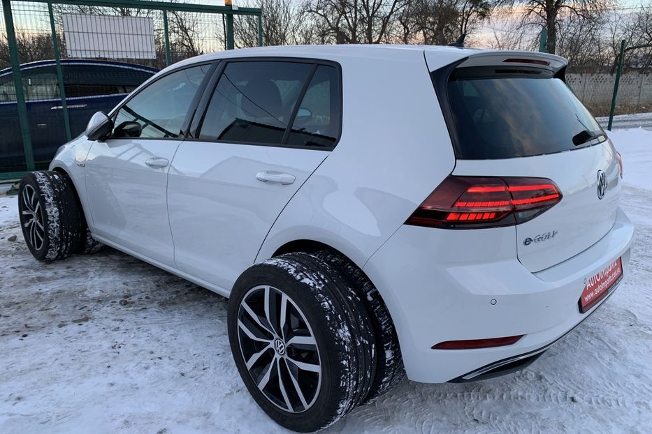 Продам Volkswagen e-Golf Безключовий,Full Led перед зад 2020 года в Львове