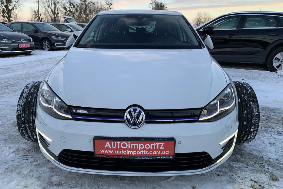 Продам Volkswagen e-Golf Безключовий,Full Led перед зад 2020 года в Львове