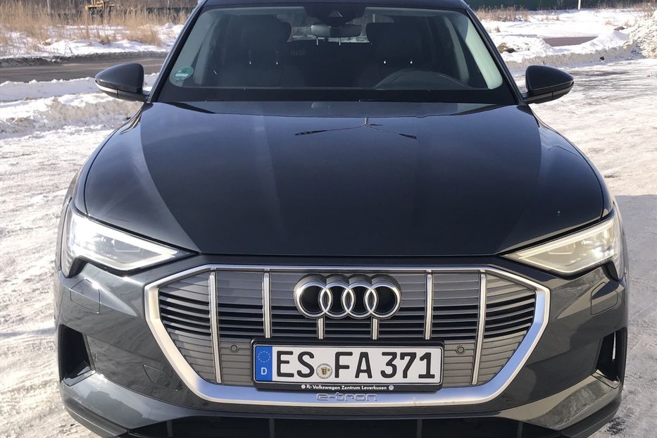 Продам Audi E-Tron Basis quattro 50 230kW 2020 года в Львове