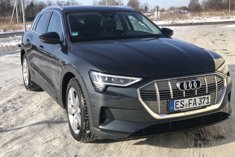 Продам Audi E-Tron Basis quattro 50 230kW 2020 года в Львове