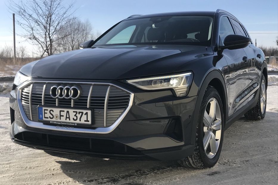 Продам Audi E-Tron Basis quattro 50 230kW 2020 года в Львове