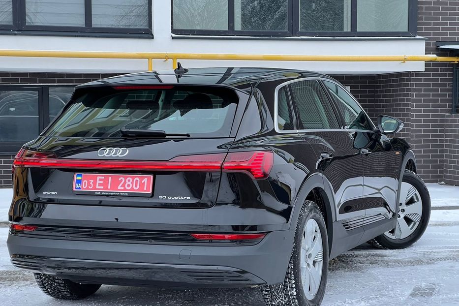 Продам Audi E-Tron quattro 50 230kW 2021 года в Львове