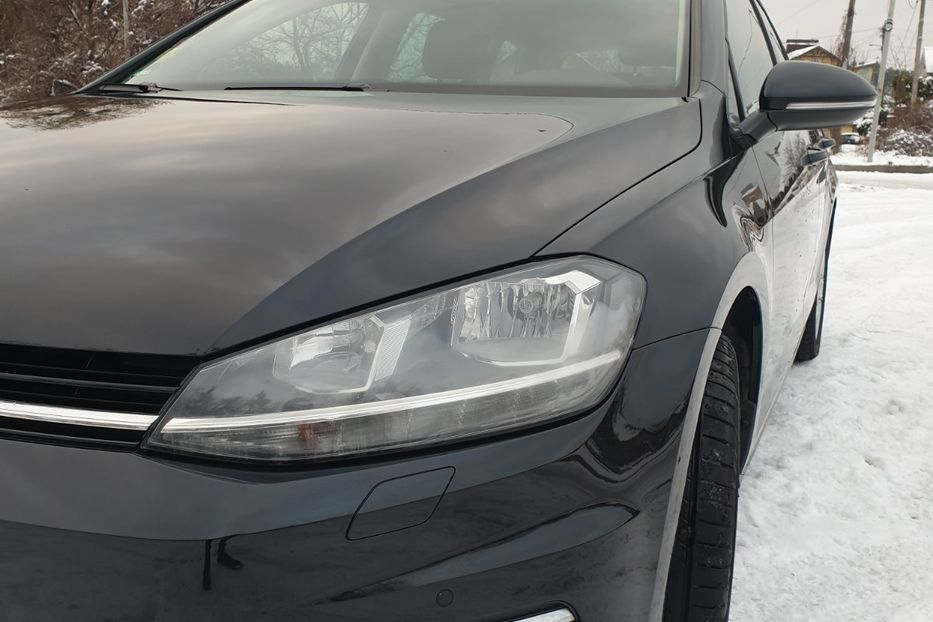 Продам Volkswagen Golf VII 2018 года в Житомире