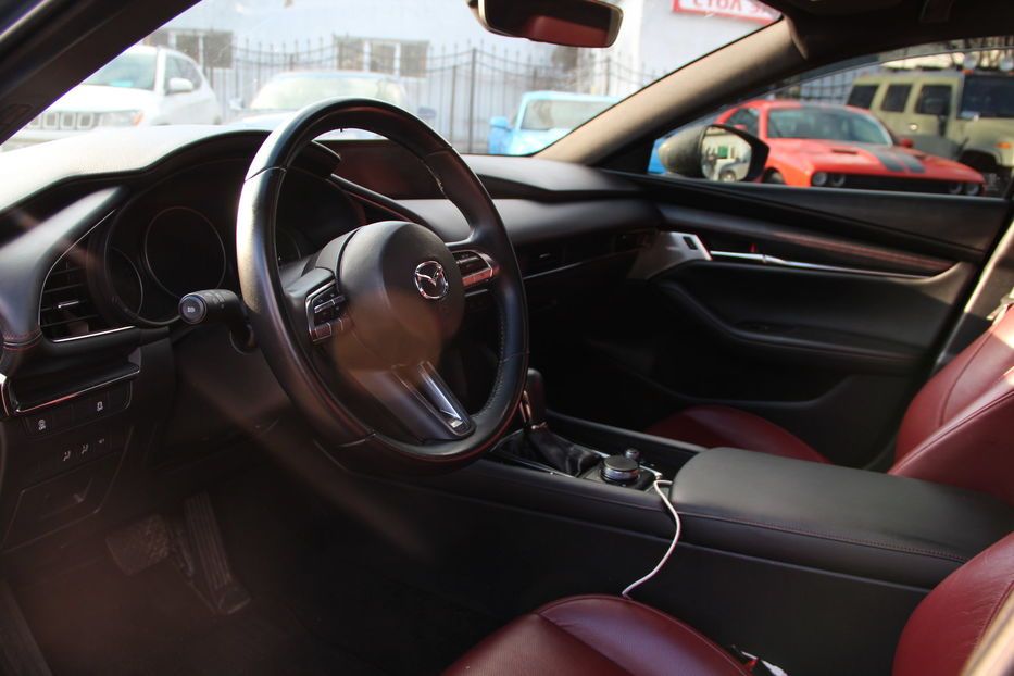 Продам Mazda 3 Skyactiv G 2022 года в Одессе