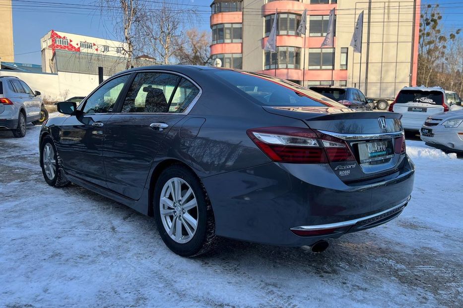Продам Honda Accord Sport в кредит за 295дол/міс 2017 года в Черновцах