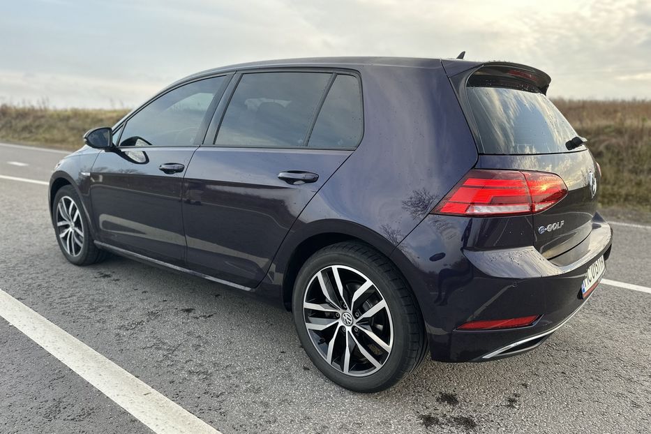 Продам Volkswagen e-Golf FULL LED,Шкіра,Дюнаудіо,Круїз 2019 года в Львове