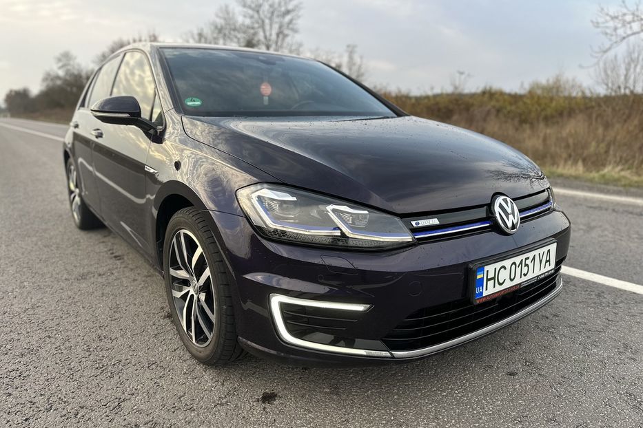 Продам Volkswagen e-Golf FULL LED,Шкіра,Дюнаудіо,Круїз 2019 года в Львове