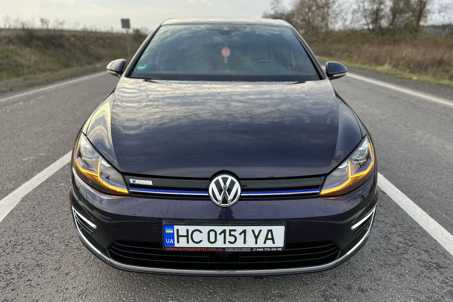 Продам Volkswagen e-Golf FULL LED,Шкіра,Дюнаудіо,Круїз 2019 года в Львове