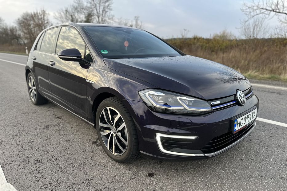 Продам Volkswagen e-Golf FULL LED,Шкіра,Дюнаудіо,Круїз 2019 года в Львове