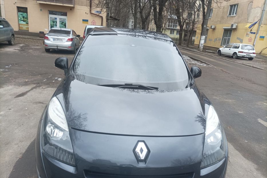 Продам Renault Grand Scenic максимал 2011 года в Одессе