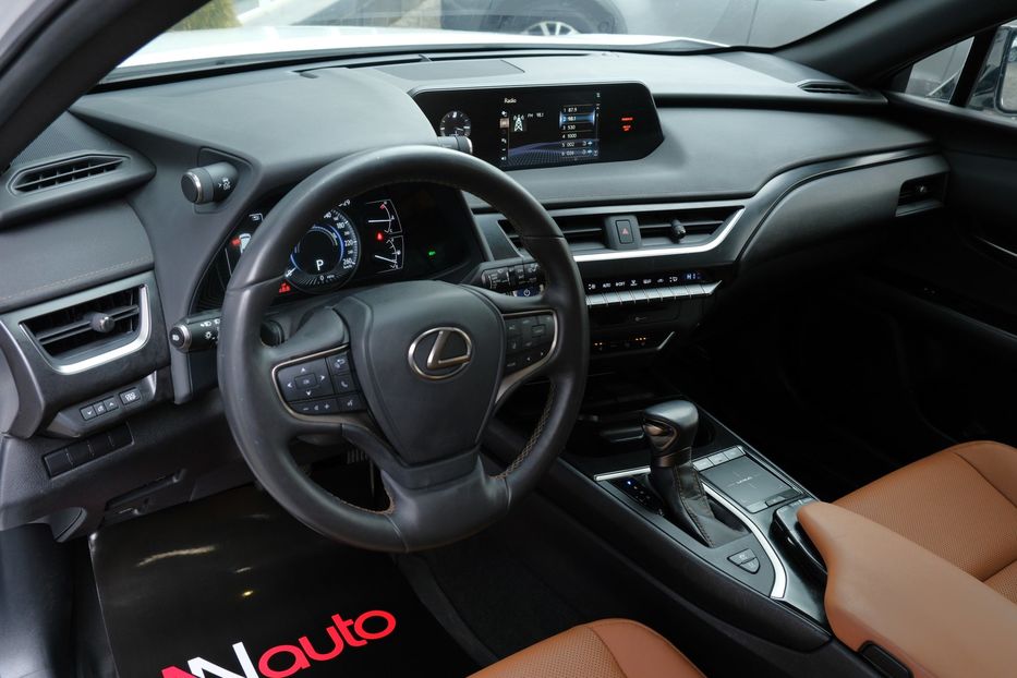 Продам Lexus NX 200 UX 2021 года в Одессе