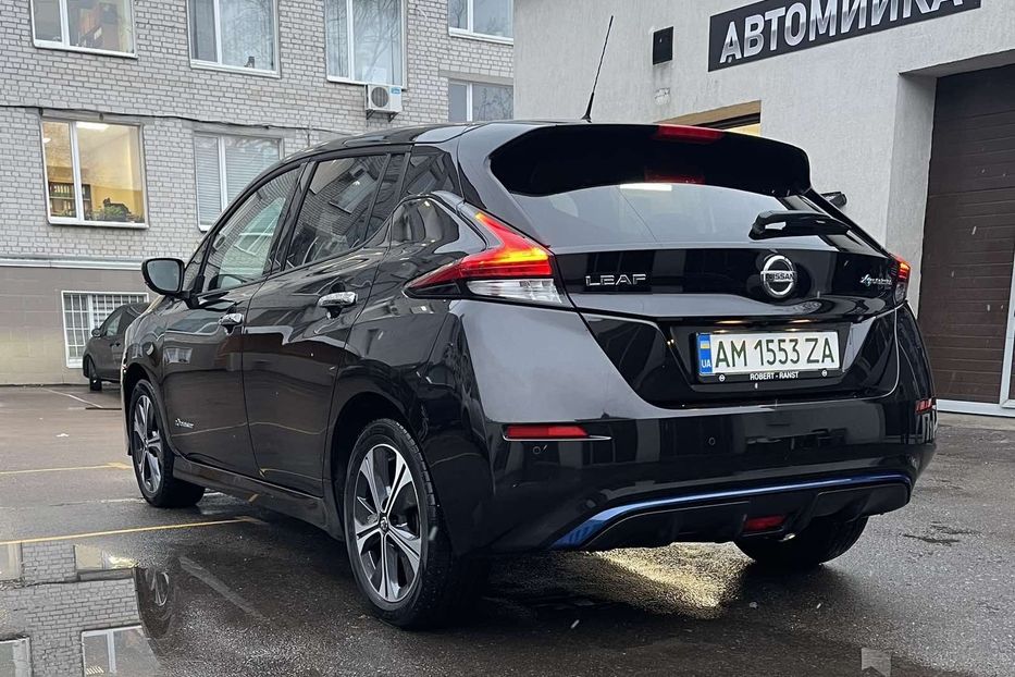 Продам Nissan Leaf 62 KW/H,запас ходу 370 км. 2019 года в Житомире