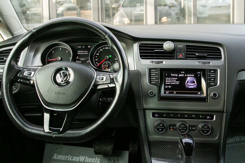 Продам Volkswagen Golf VII 2013 года в Черновцах