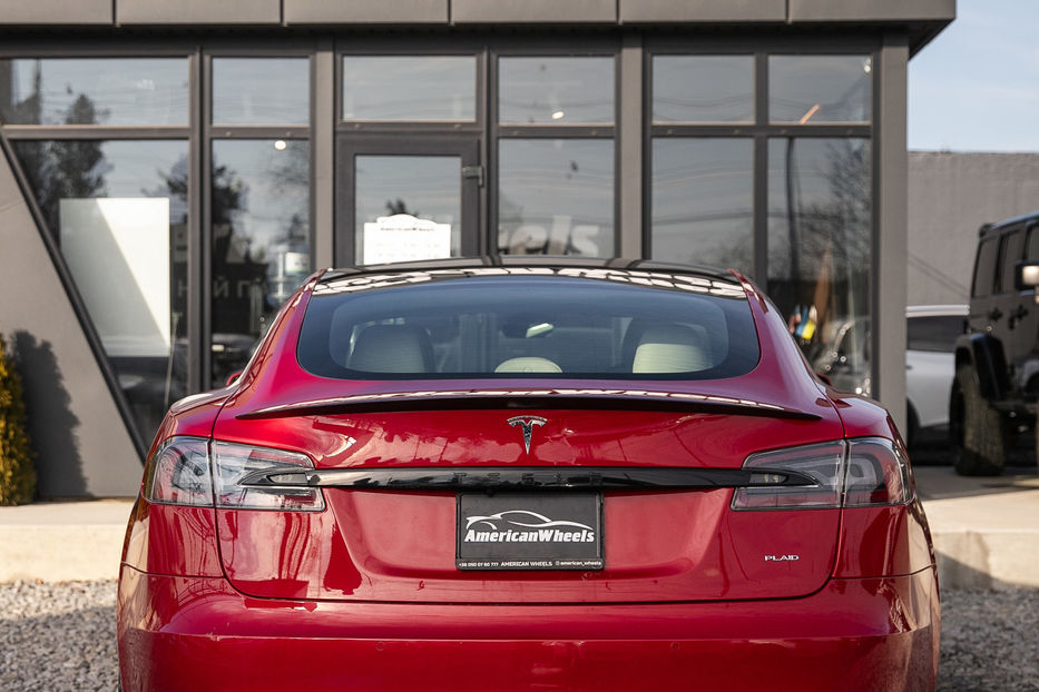 Продам Tesla Model S Plaid 2021 года в Черновцах
