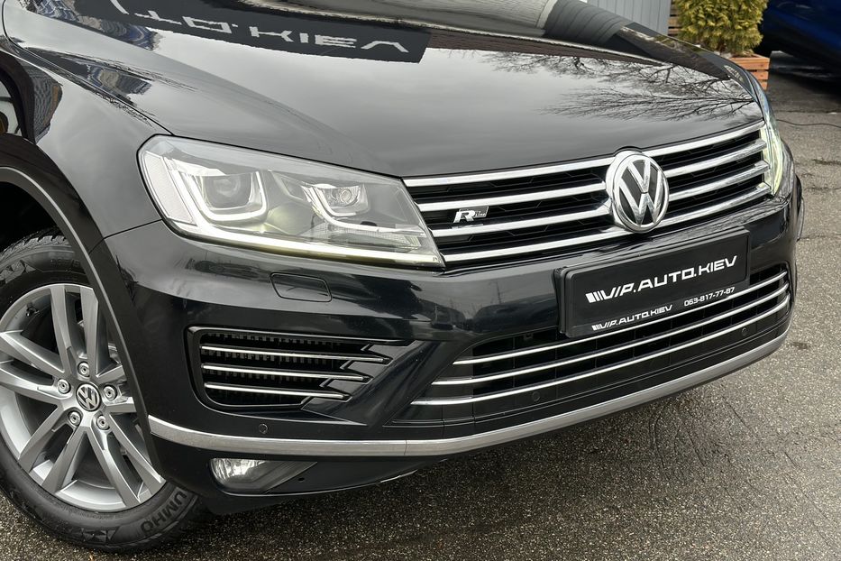 Продам Volkswagen Touareg R Line 2015 года в Киеве