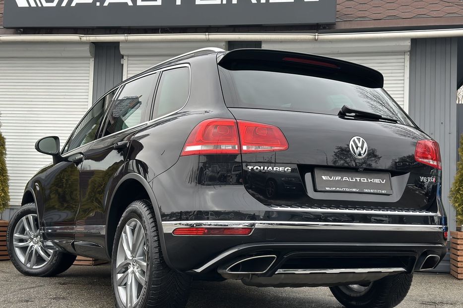 Продам Volkswagen Touareg R Line 2015 года в Киеве