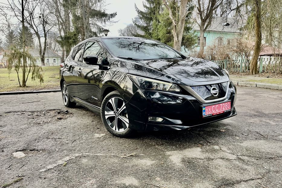 Продам Nissan Leaf Leaf 40kWh Zero Edition 2018 года в Житомире