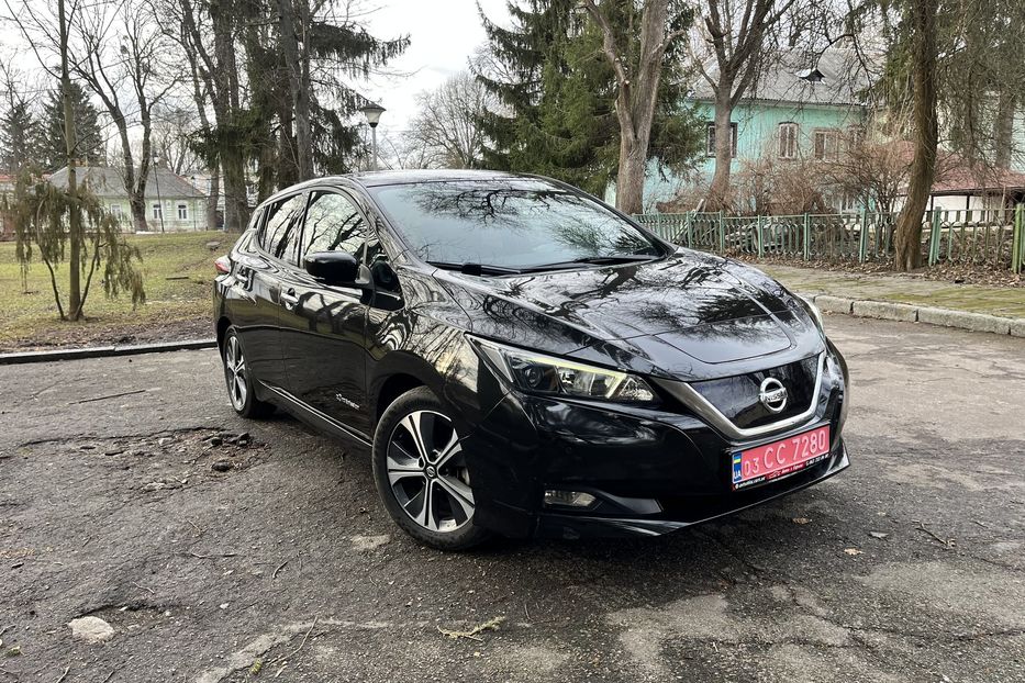 Продам Nissan Leaf Leaf 40kWh Zero Edition 2018 года в Житомире