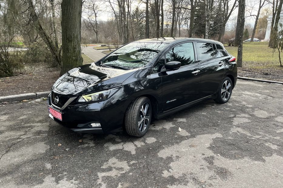 Продам Nissan Leaf Leaf 40kWh Zero Edition 2018 года в Житомире