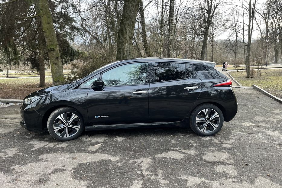 Продам Nissan Leaf Leaf 40kWh Zero Edition 2018 года в Житомире