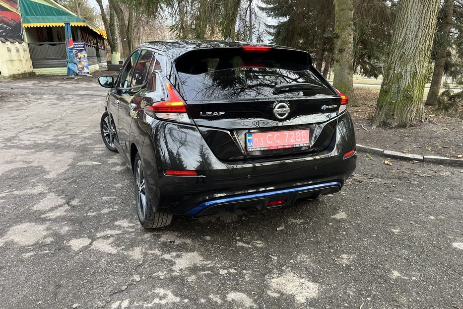 Продам Nissan Leaf Leaf 40kWh Zero Edition 2018 года в Житомире