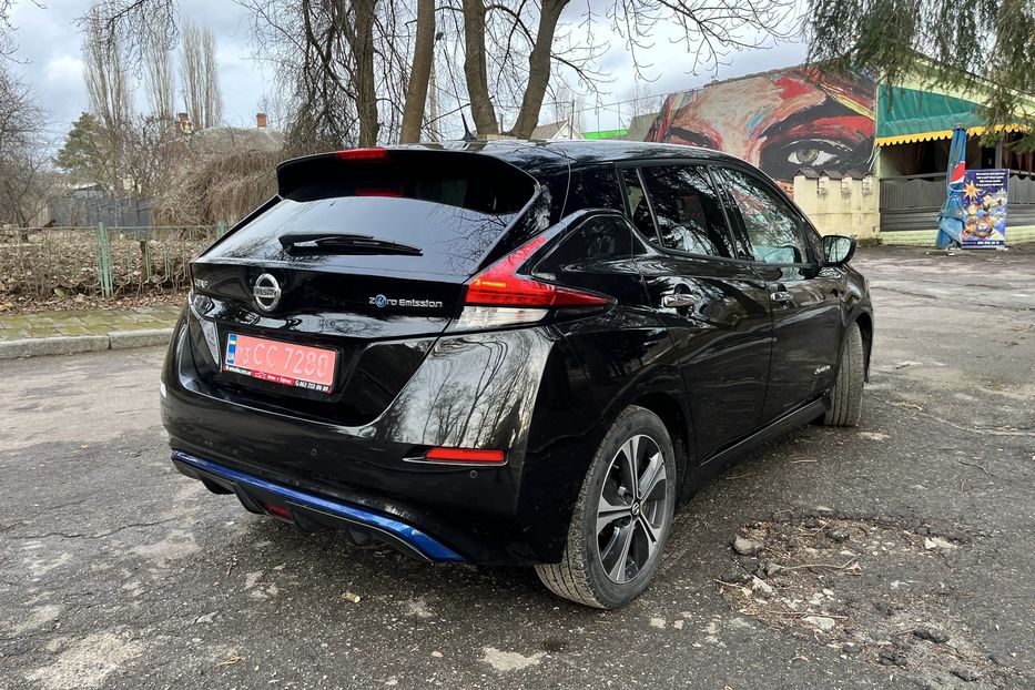 Продам Nissan Leaf Leaf 40kWh Zero Edition 2018 года в Житомире