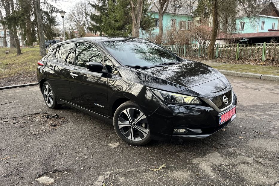 Продам Nissan Leaf Leaf 40kWh Zero Edition 2018 года в Житомире