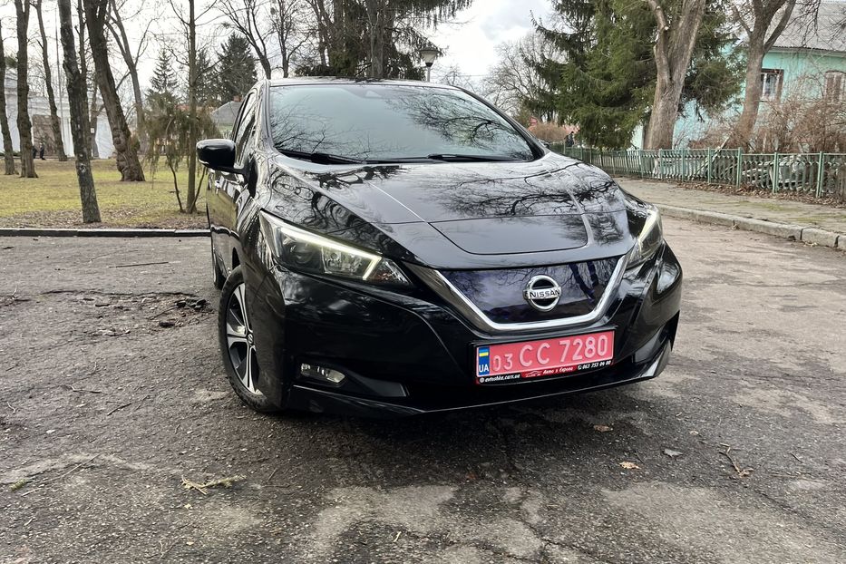 Продам Nissan Leaf Leaf 40kWh Zero Edition 2018 года в Житомире