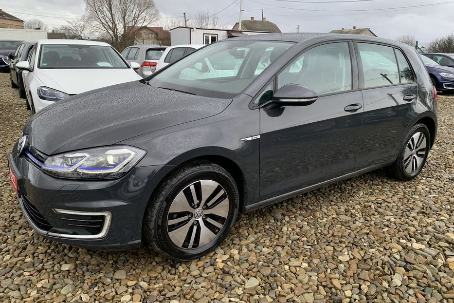 Продам Volkswagen e-Golf 35.8kWh,136к.с./100 кВт 2020 года в Львове