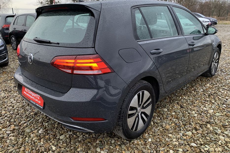 Продам Volkswagen e-Golf 35.8kWh,136к.с./100 кВт 2020 года в Львове