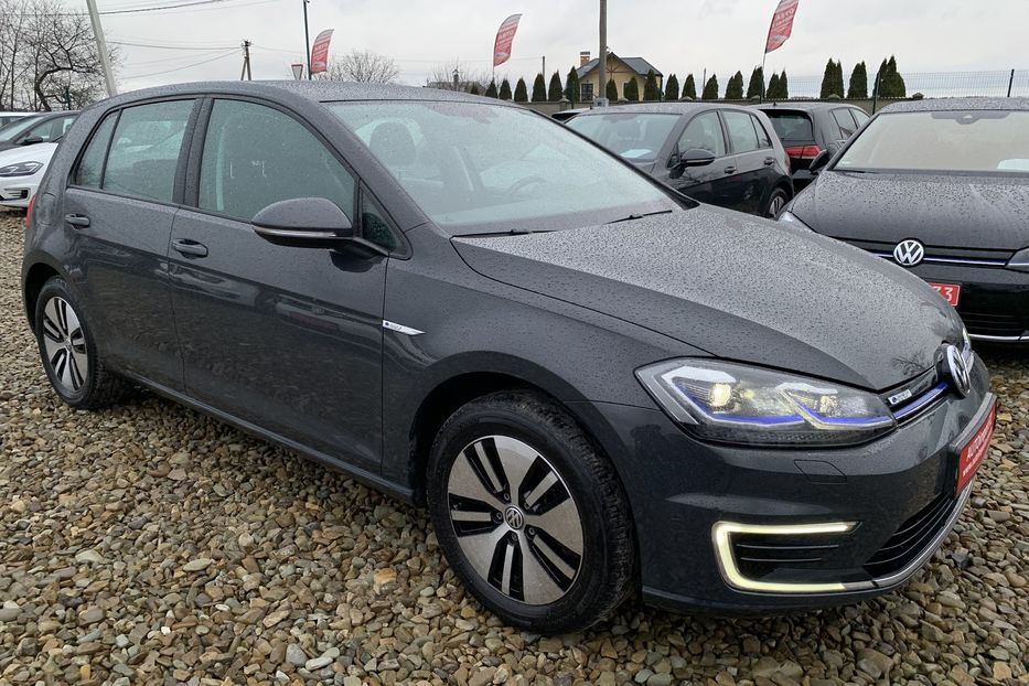 Продам Volkswagen e-Golf 35.8kWh,136к.с./100 кВт 2020 года в Львове