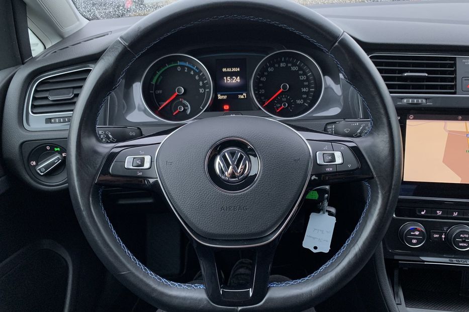 Продам Volkswagen e-Golf 35.8kWh,136к.с./100 кВт 2020 года в Львове