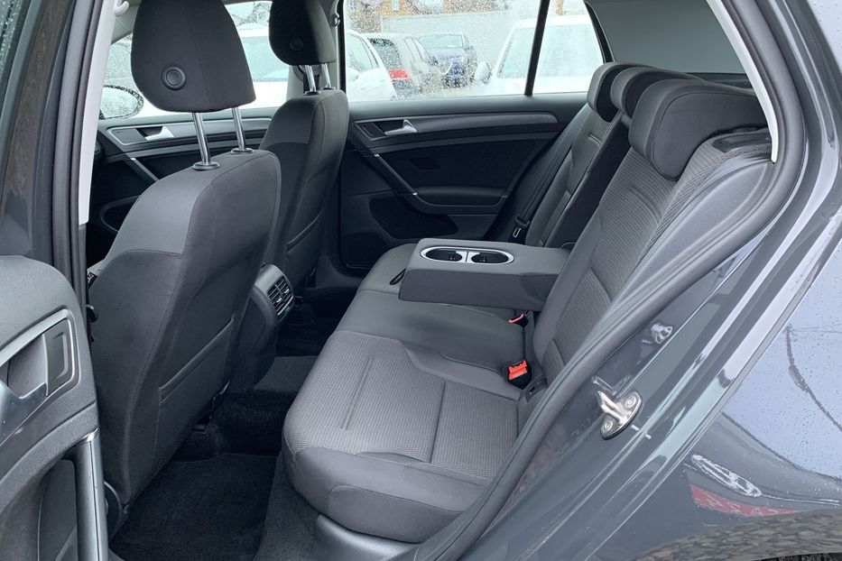Продам Volkswagen e-Golf 35.8kWh,136к.с./100 кВт 2020 года в Львове