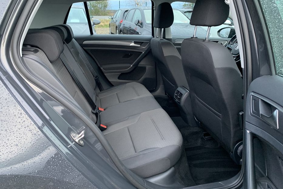 Продам Volkswagen e-Golf 35.8kWh,136к.с./100 кВт 2020 года в Львове
