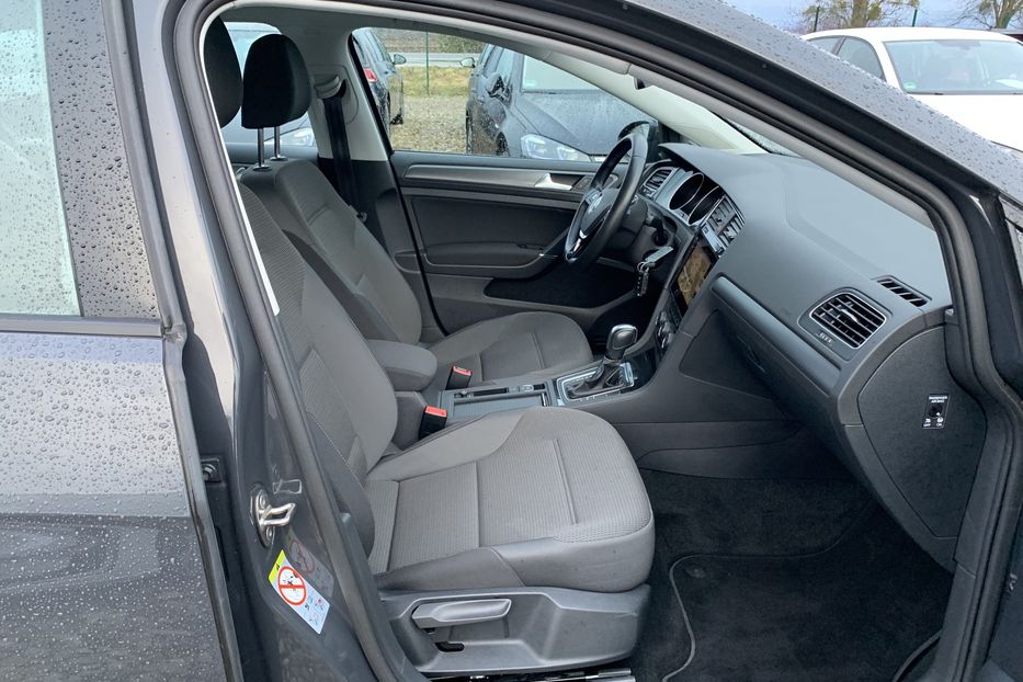 Продам Volkswagen e-Golf 35.8kWh,136к.с./100 кВт 2020 года в Львове