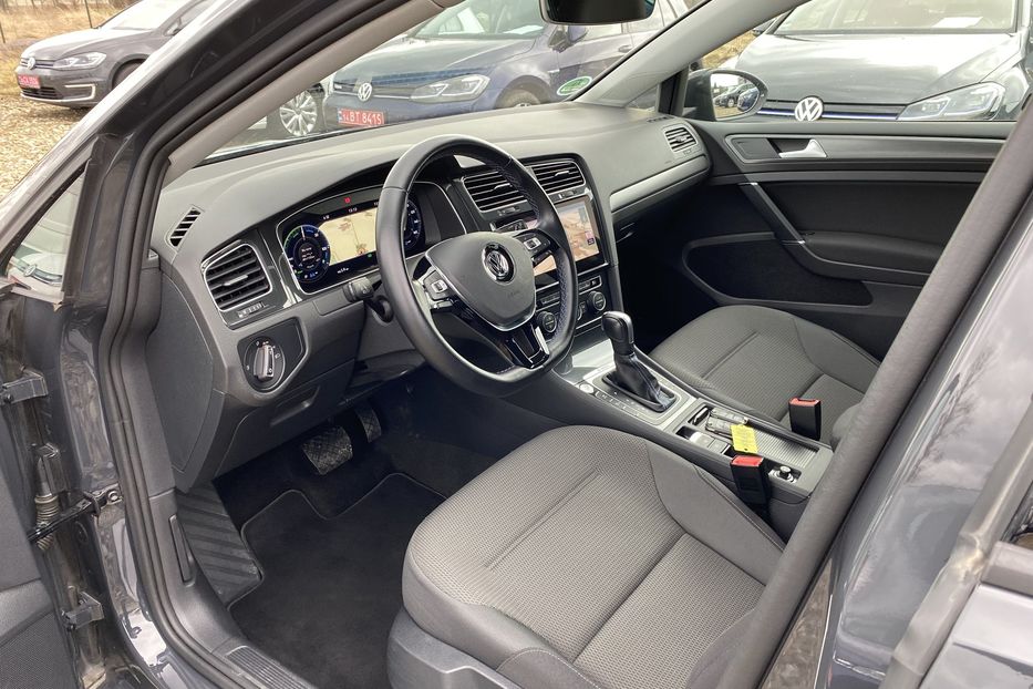 Продам Volkswagen e-Golf FULL LED,Круїз,Всі асистенти 2020 года в Львове