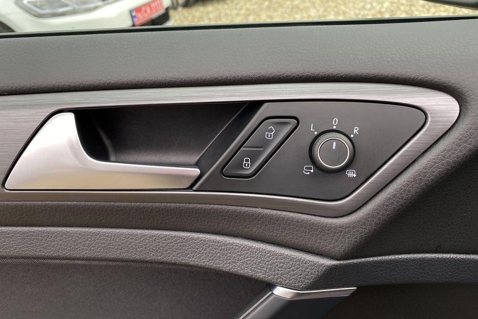 Продам Volkswagen e-Golf FULL LED,Круїз,Всі асистенти 2020 года в Львове