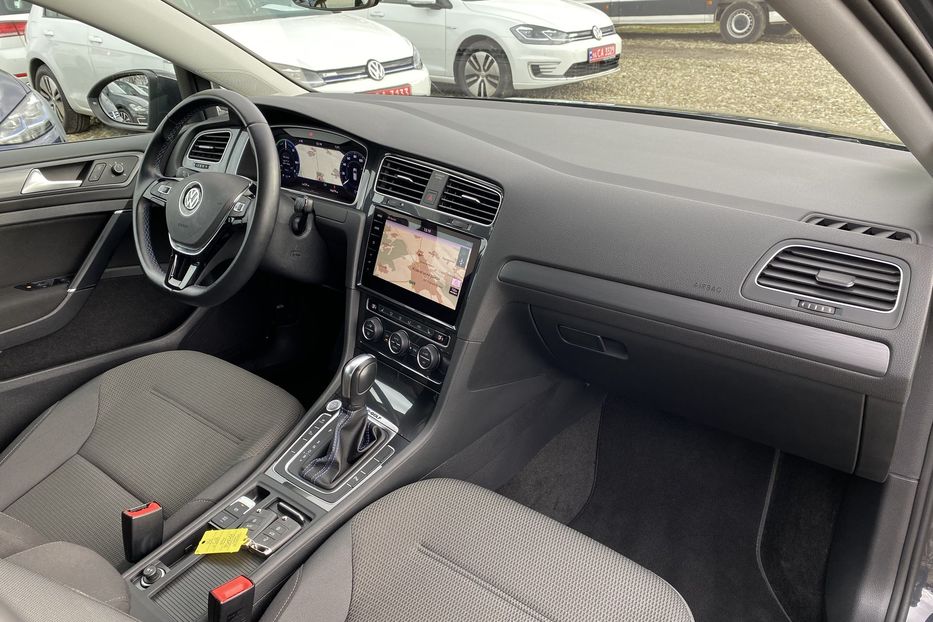 Продам Volkswagen e-Golf FULL LED,Круїз,Всі асистенти 2020 года в Львове