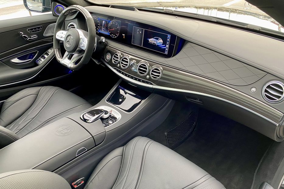 Продам Mercedes-Benz S-Class 63AMG 2019 года в Киеве