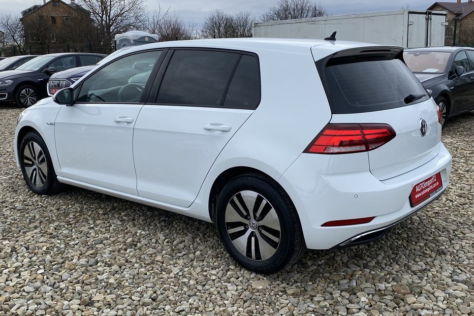 Продам Volkswagen e-Golf Тепловий,Колеса,Підігрів сидін 2018 года в Львове