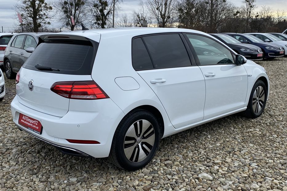 Продам Volkswagen e-Golf Тепловий,Колеса,Підігрів сидін 2018 года в Львове