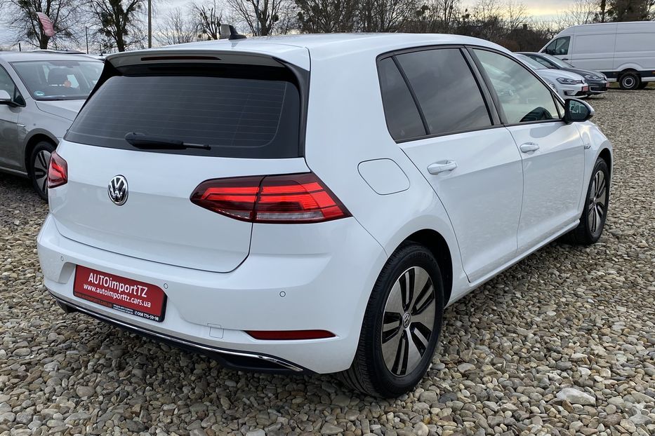 Продам Volkswagen e-Golf Тепловий,Колеса,Підігрів сидін 2018 года в Львове